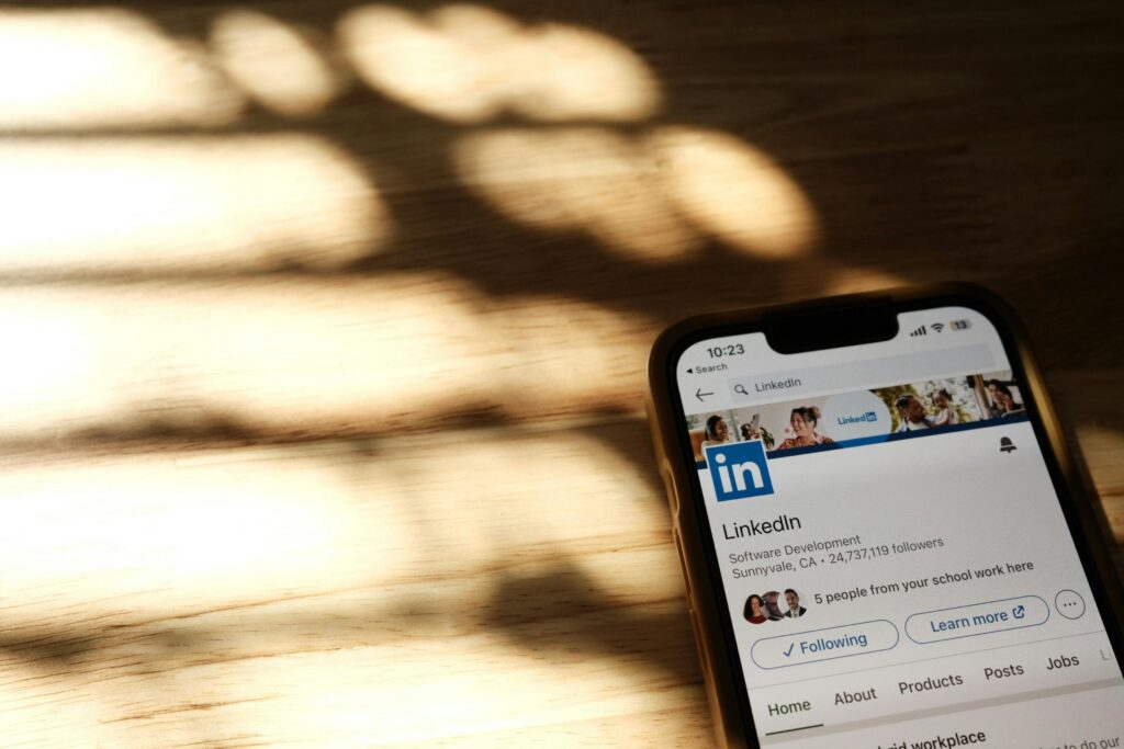 LinkedIn rules for job seekers