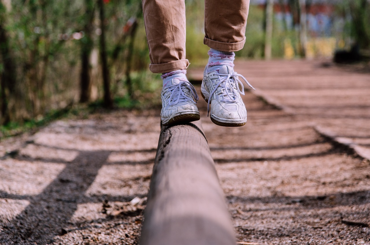 Exploring New Horizons: The Pros and Cons of Working Abroad